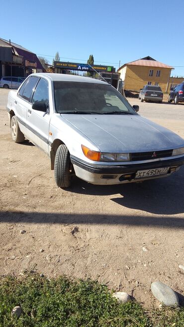 машина на запчасти: Mitsubishi Lancer: 1990 г., Бензин, Седан