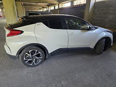 тойота си эйч эр: Toyota C-HR: 2018 г., 2 л, Автомат, Бензин, Кроссовер — 4