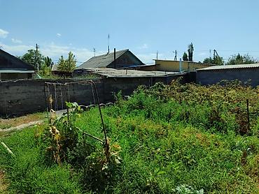 Продажа коттеджей и домов: Продаётся кирпичный дом в городе Токмок Количество комнат: 7 Этаж: 1 — 7