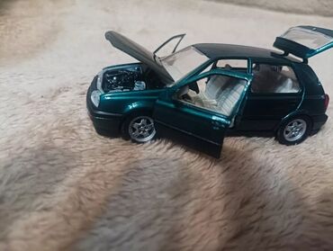 Модели автомобилей: Продаю!!! Модельку Голф3 Гольф3 Golf3 хэчбэк 5-дверный (игрушку) — 12