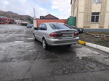Mazda 626: 2000 г., 2 л, Бензин, Хэтчбэк