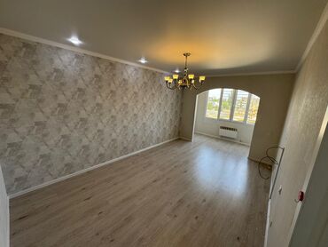 дом в пристане: 2 комнаты, 50 м², 106 серия улучшенная, 2 этаж, Евроремонт