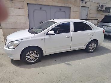 cobalt: Chevrolet Cobalt sedan – ağ rəng, 4 qapı, AZ nömrə nişanı. Şəhər və — 2