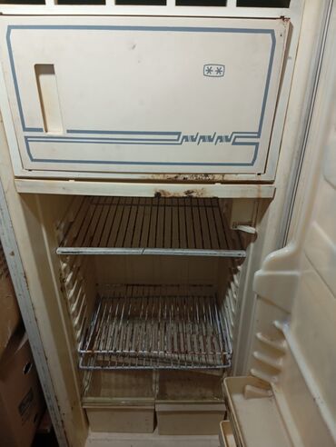 lc kondisionerləri: Kondisaner БК -2300,Soyuducu çinar hər ikisi ideal işlək vəziyyətdə