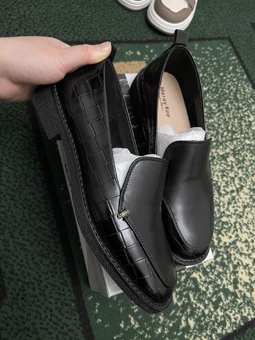 мужская обувь б у: Новые!39 размер
800с
Качество 👍