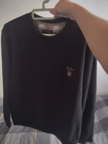 оверсайз свитер: Кофта черная
XL