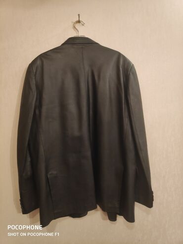 Мужская одежда: Куртка XL (EU 42), цвет - Черный