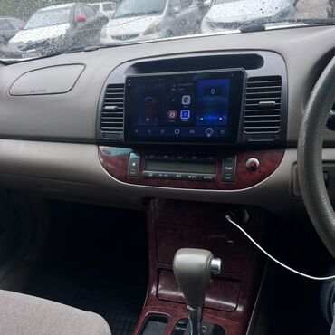 рав 4 2021 цена бишкек: Toyota Camry (V30), белый седан. Особенности и комплектация: - Правый