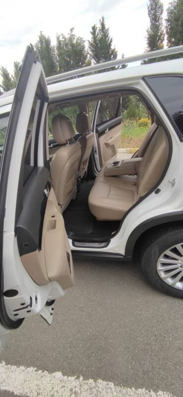 Kia: Kia Sorento: 2 l | 2010 il Ofrouder/SUV — 4