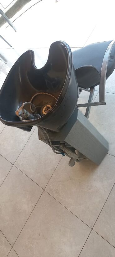 Salon, tibbi kreslolar: Saş yuyulması kreslosu