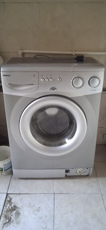 Paltaryuyan maşınlar: Paltaryuyan maşın Beko, 4 kq, İşlənmiş, Qurutmasız, Ünvandan götürmə