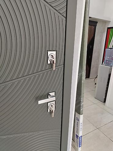 Qapılar və aksessuarlar: B-605 Kateqoriya: Seyf qapıları Ölçü: 96x205 Zavod: Pravila Vxoda — 4