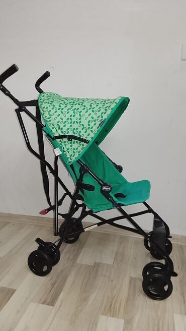 ремни безопасности на коляску: İki tutacaqlı araba, Chicco, İşlənmiş, Ünvandan götürmə, Ödənişli çatdırılma
