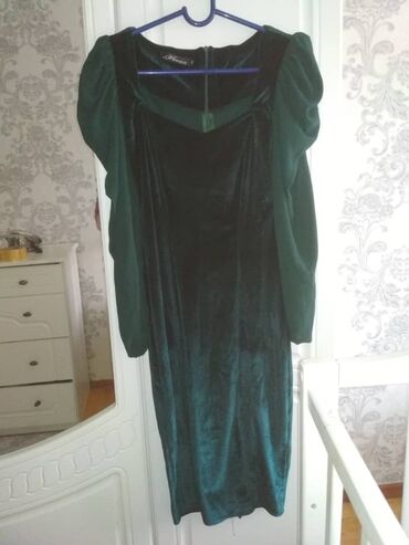 горнолыжная одежда бишкек: Платье из королевского велюра рукава из шифона. Размер 42 размер