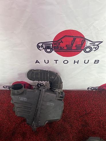 1nzfe: Корпус воздушного фильтра TOYOTA Raum NCZ20 1NZ-FE 1 2006 (б/у) — 1