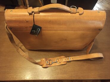 Ostali alati i mašine: Nova kožna torba za alat od debele goveđe kože. Ima tri pregrade (dve — 5