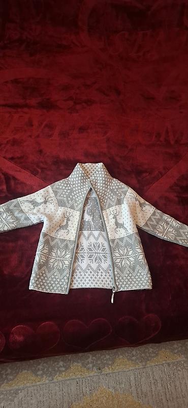 qar geyimi: Uşaq üçün trikotaj jaket - Model: fermuarlı, uzunqol, boyun hissəsi — 1