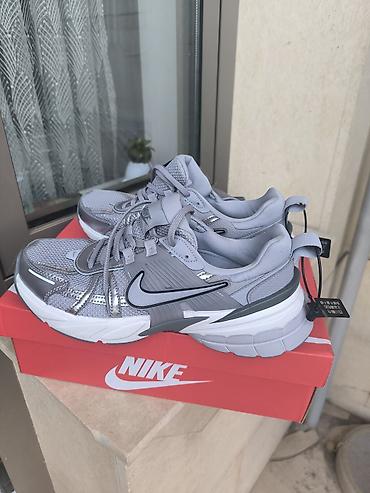 кросовеи: Кроссовки, 41, 42, Nike, Новый, цвет - Серебристый, Самовывоз — 2