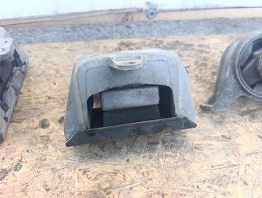 Подушки мотора: Подушка мотора Mercedes-Benz 2002 г., Б/у, Оригинал, Германия — 6