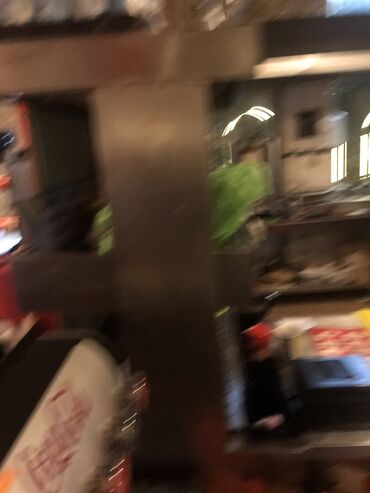 Digər restoran, kafe avadanlığı: Fastud və Burqer restorsnı ücunabsdanlıqlar satılır. Maqdonals — 8