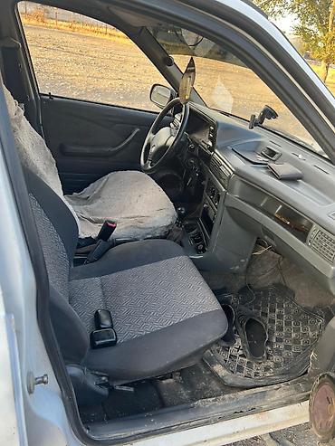 gac aion y: Daewoo Nexia: 2001 г., 1.5 л, Механика, Бензин, Седан — 8