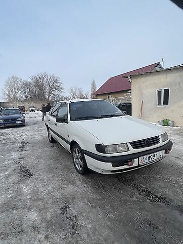 Volkswagen: Volkswagen Passat: 1994 г., 2 л, Механика, Бензин — 6
