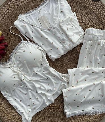 Женская одежда: Женский домашний комплект из 3х предметов, белый с мелким цветочным — 2