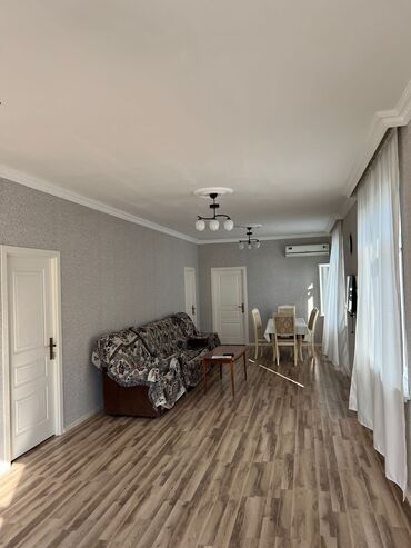 Günlük kirayə evlər: 140 kv. m, 5 otaqlı, İşıq, Su, Kanalizasiya -da lalafo.az — 14 Günlük kirayə evlər: 140 kv. m, 5 otaqlı, İşıq, Su, Kanalizasiya — 14