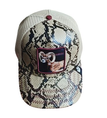 d fashion garderoba: Cap, color - Multicolored