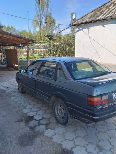 Volkswagen: Volkswagen : 1988 г., 1.8 л, Механика, Бензин, Седан