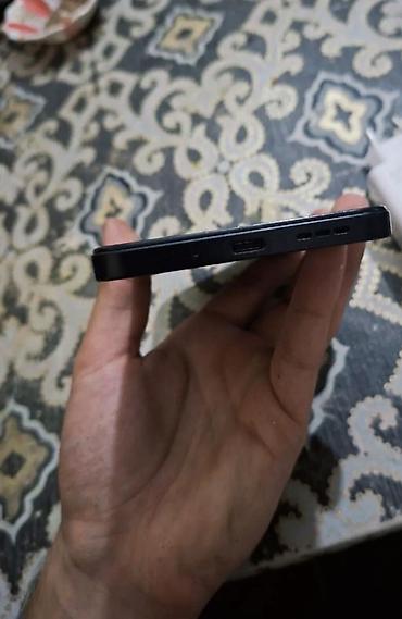 xiomi 17 pro: Xiaomi 128 GB, rəng - Qara, 
 Sensor — 6