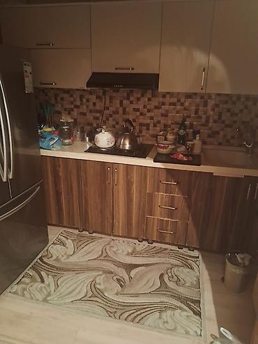 ev axdaram: 3 otaqlı fərdi ev – tam mebellə - Plan: 2 səviyyə. Girişdə geniş — 4