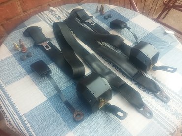 Auto delovi: Sigurnosni prednji pojasevi Lada 2107 Riva, Lada Niva br.2 komplet — 1