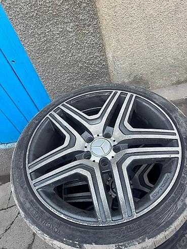 215 65 16 с: Легкосплавные разноширокие диск с пятью спицами, разработанный для — 1