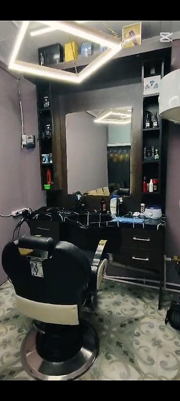 salon kresloları: Mebel və kreslo Mebelin üstü tökmə mərmərlədi və üstündə bahalı krantı — 1