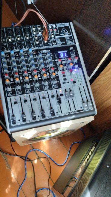 скупка компьютеров и ноутбуков: Аудиомикшер Behringer Xenyx X1832USB - Аналоговый микшерный пульт с