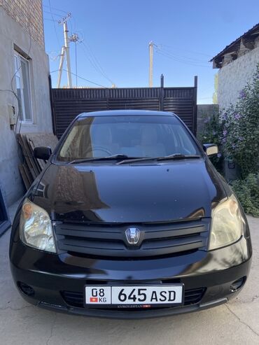 купить авто в бишкеке дешево: Toyota ist: 2002 г., 1.3 л, Автомат, Бензин, Хэтчбэк