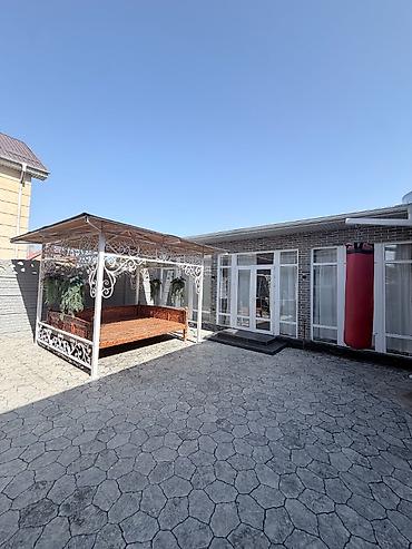 чирка: 4 комнаты, 117 м², 3 соток, Бишкек, Церковь Агентство недвижимости — 3