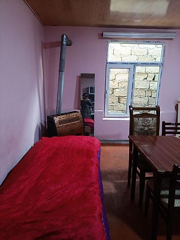 kiraye yolu ile satilan evler: Hövsanda 1 otaqlı heyeti var yolun yanında hərşey var yanında Əhmədli — 4
