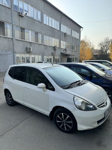 фит 2001: Honda Fit: 2001 г., 1.3 л, Автомат, Бензин, Хэтчбэк