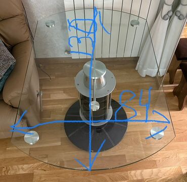 стеклянный стол офисный: Şüşə masa üstü və şüşə divar rəfi dəsti - Masa üstü: şəffaf temperli