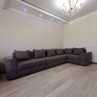 Угловые диваны: Угловой диван, C подушками, Трехместный — 16