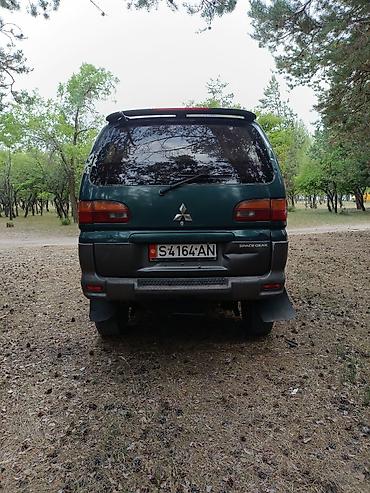 Mitsubishi: Mitsubishi Delica: 1995 г., 2.8 л, Автомат, Дизель, Минивэн — 3