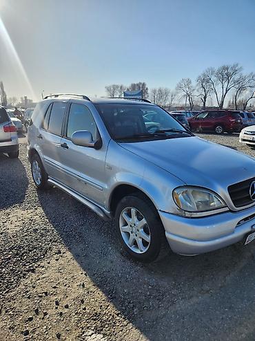 Mercedes-Benz: Mercedes-Benz ML-Class: 1999 г. — 2