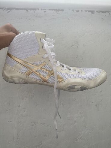 Кроссовки и спортивная обувь: Мужские кроссовки, 39.5, Asics, Б/у, цвет - Белый, Самовывоз, Платная доставка