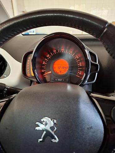 Peugeot: Godiste: 2015 Cena: 4800€ Kilometraza: 121,000km Automobil je u — 16
