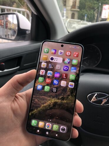 телефон флай нимбус 7: Xiaomi 14, цвет - Зеленый, 
 Беспроводная зарядка