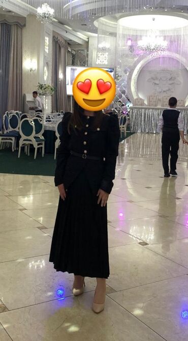 длинный черный сарафан: Вечернее платье, Длинная модель, С рукавами