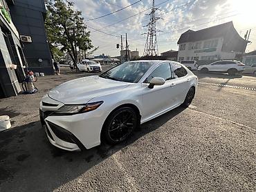 highlander 2017: Toyota Camry: 2022 г., 2.5 л, Автомат, Гибрид, Седан — 1