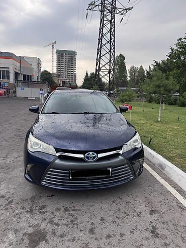 corolla 2004: Toyota Camry: 2017 г., 2.5 л, Автомат, Гибрид, Седан — 4